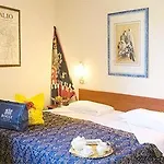 Palazzo Dei Priori Hotel