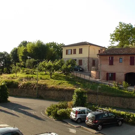 Palazzo Dei Priori 4*