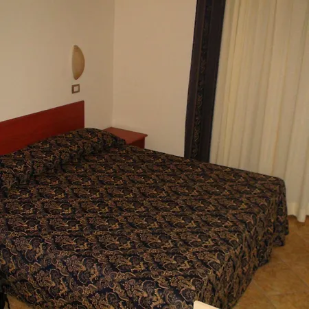 Hotel Palazzo Dei Priori 4*